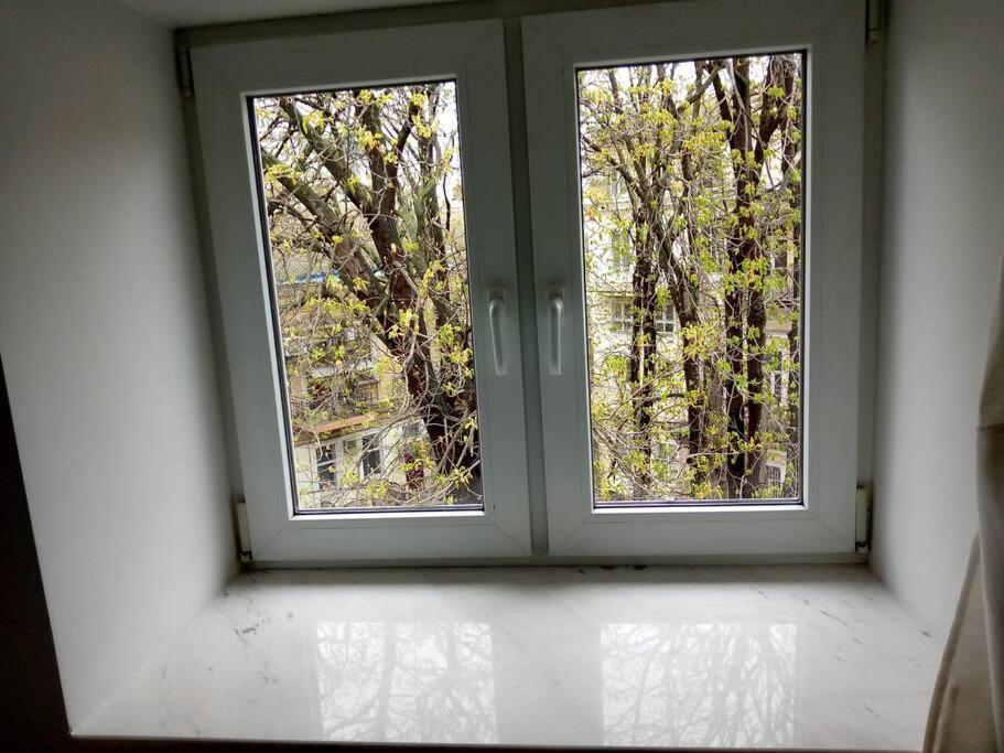 White Door Apartments Heart Of Odessa 4 Buitenkant foto